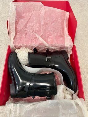 Hunter Women’s Short Gloss Rubber Boots with Ankle Straps
